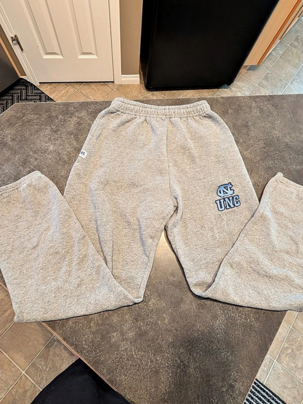 Russell Athletic Vintage UNC Tar Heels Embroidered Sweatpants Gray Large